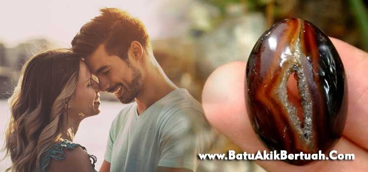 batu-akik-combong-bertuah